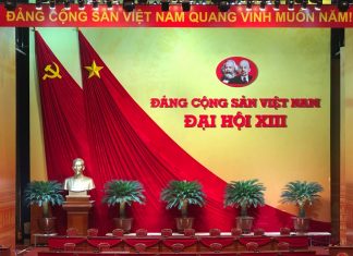 Ngày làm việc đầu tiên của Đại hội XIII