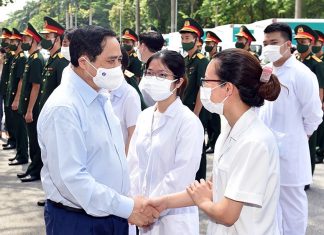 Thủ tướng Phạm Minh Chính gửi thư động viên các lực lượng tuyến đầu phòng, chống dịch COVID-19