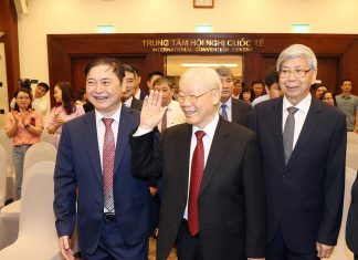 Tổng Bí thư Nguyễn Phú Trọng dự Lễ kỷ niệm 60 năm Ngày Chủ tịch Hồ Chí Minh gặp mặt đội ngũ trí thức