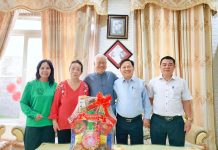 Lãnh đạo Liên hiệp các Hội Khoa học và Kỹ thuật Thành phố Hồ Chí Minh thăm chúc Tết các nhà trí thức cao tuổi.