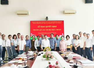 Trao quyết định thành lập 10 chi bộ thuộc Đảng bộ bộ phận Liên hiệp các Hội Khoa học và Kỹ thuật Thành phố Hồ Chí Minh
